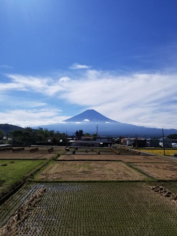 Ururun Kawaguchiko Villa Fujikawaguchiko Buitenkant foto