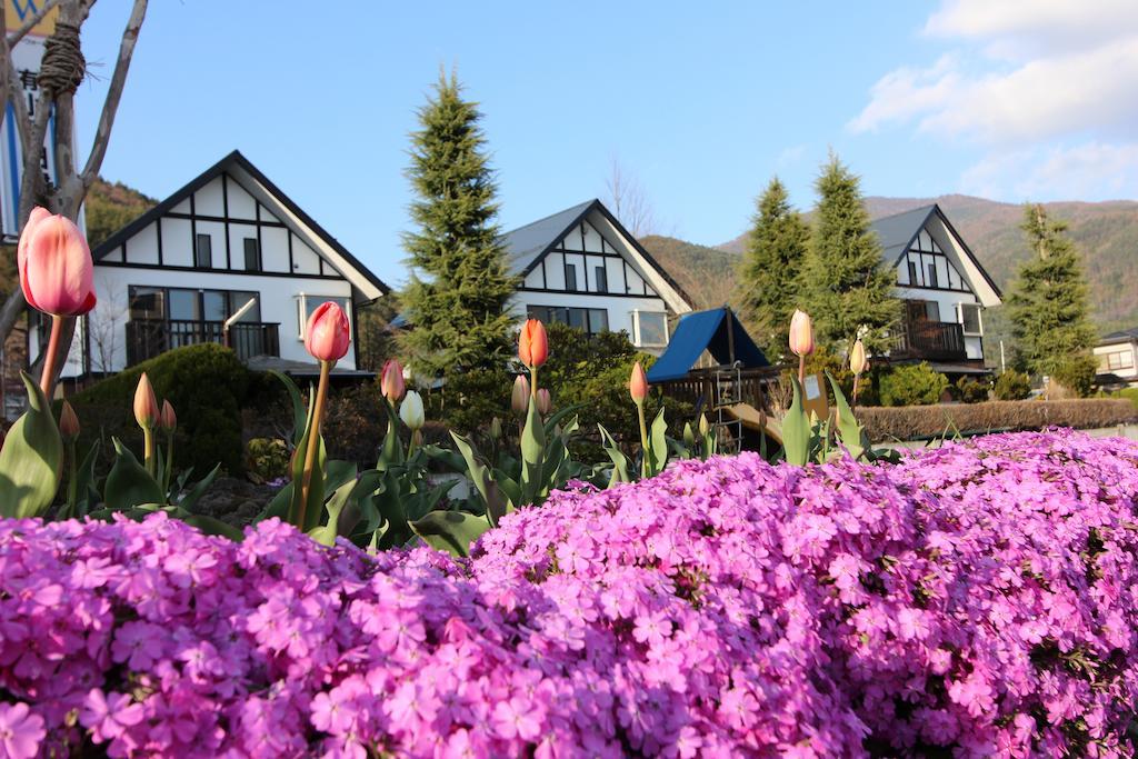 Ururun Kawaguchiko Villa Fujikawaguchiko Buitenkant foto